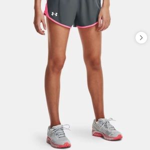 Women’s UA fly-by 2.0 shorts